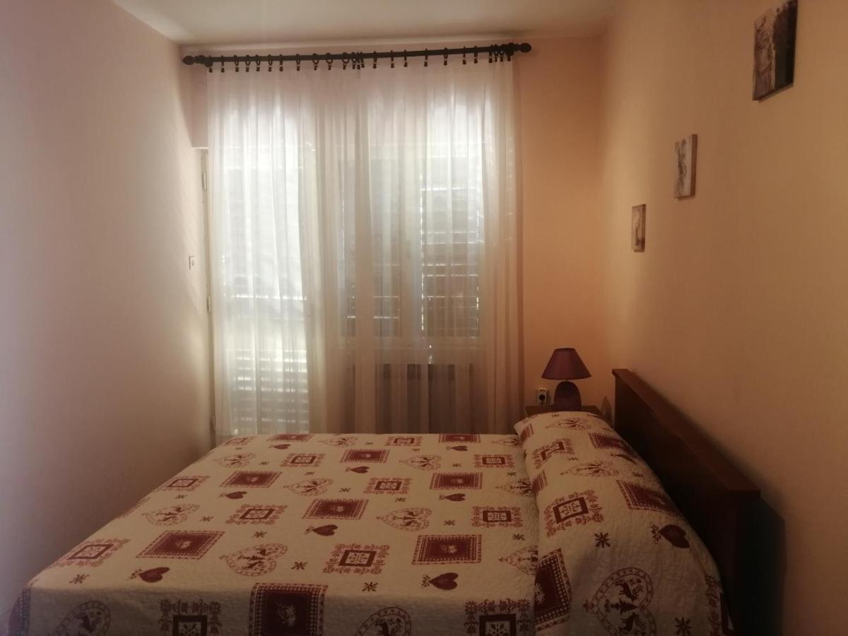 Apartment Vera, 80 M From The Sea Novigrad Istria Eksteriør billede