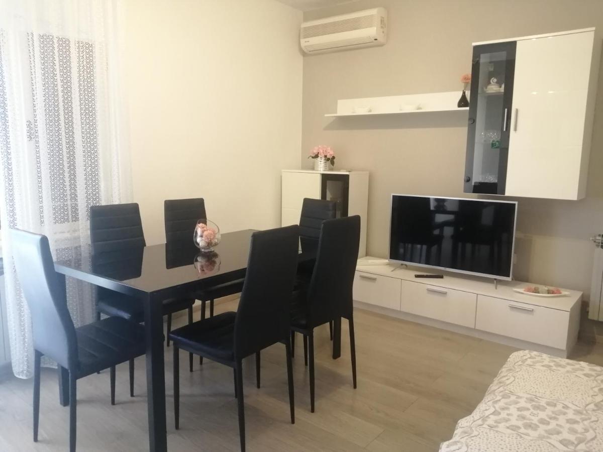 Apartment Vera, 80 M From The Sea Novigrad Istria Eksteriør billede