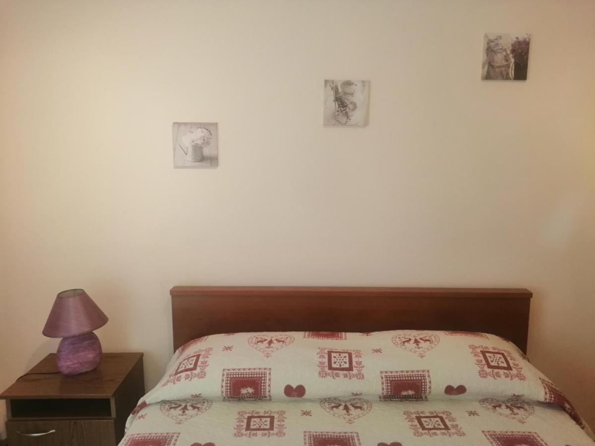 Apartment Vera, 80 M From The Sea Novigrad Istria Eksteriør billede