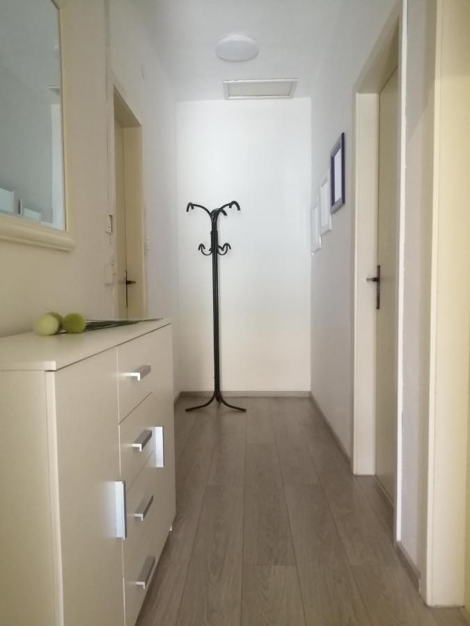 Apartment Vera, 80 M From The Sea Novigrad Istria Eksteriør billede