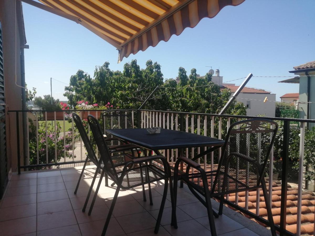 Apartment Vera, 80 M From The Sea Novigrad Istria Eksteriør billede