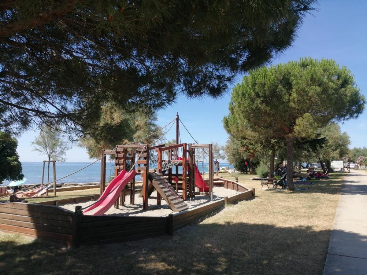Apartment Vera, 80 M From The Sea Novigrad Istria Eksteriør billede